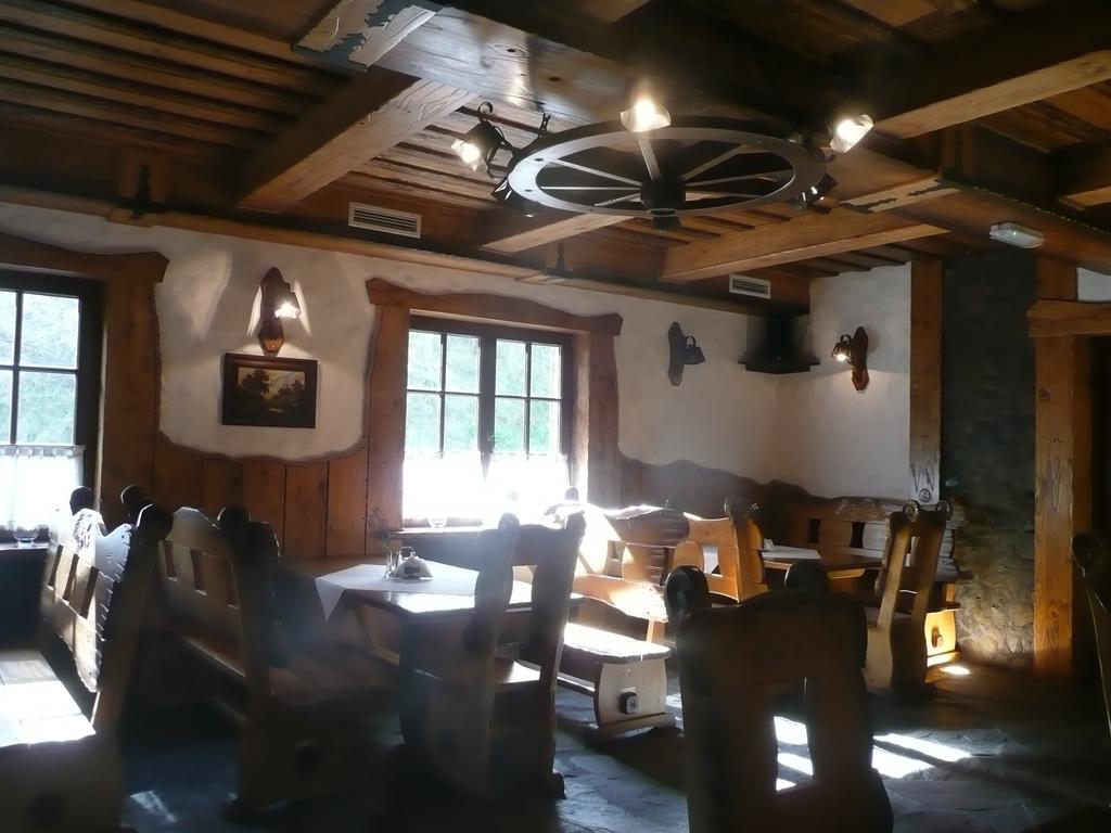 Karczma Parchatka Dış mekan fotoğraf